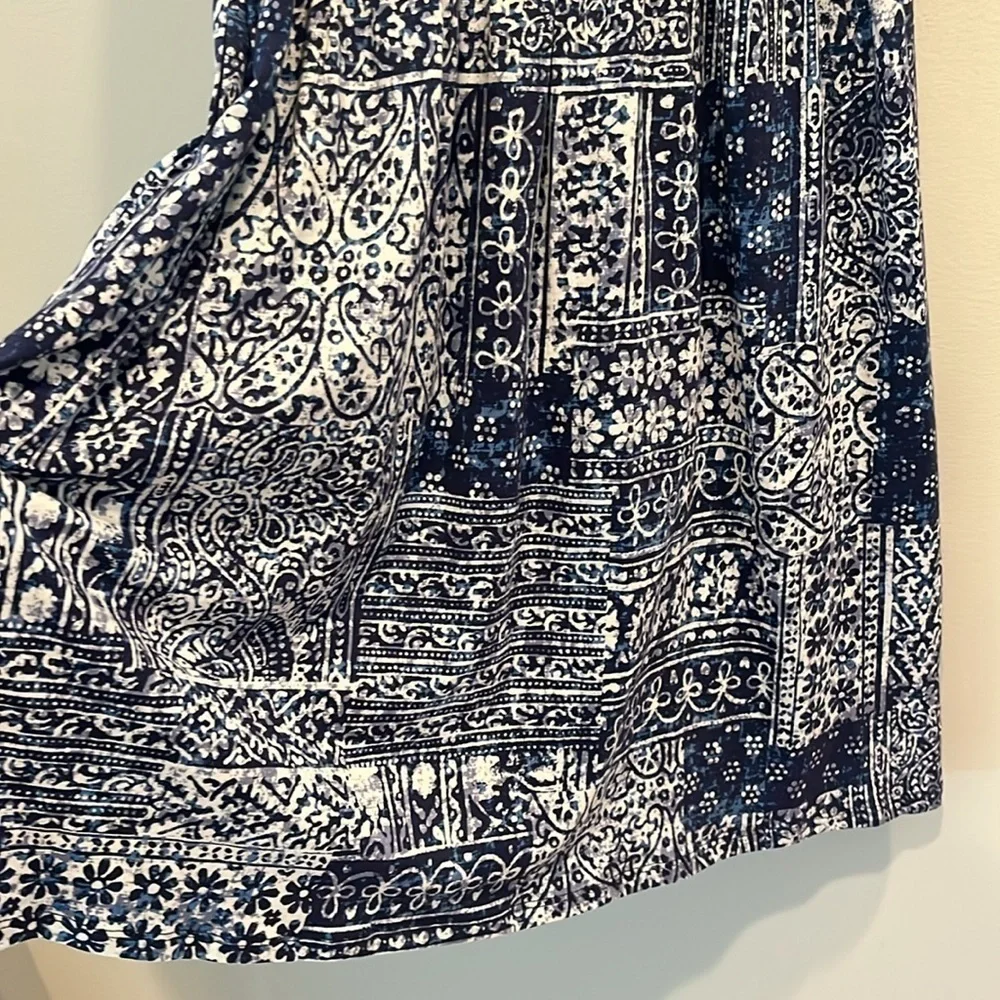 Land’s End girls dress / swim cover up.  Size XL (14-16).  Navy and white.